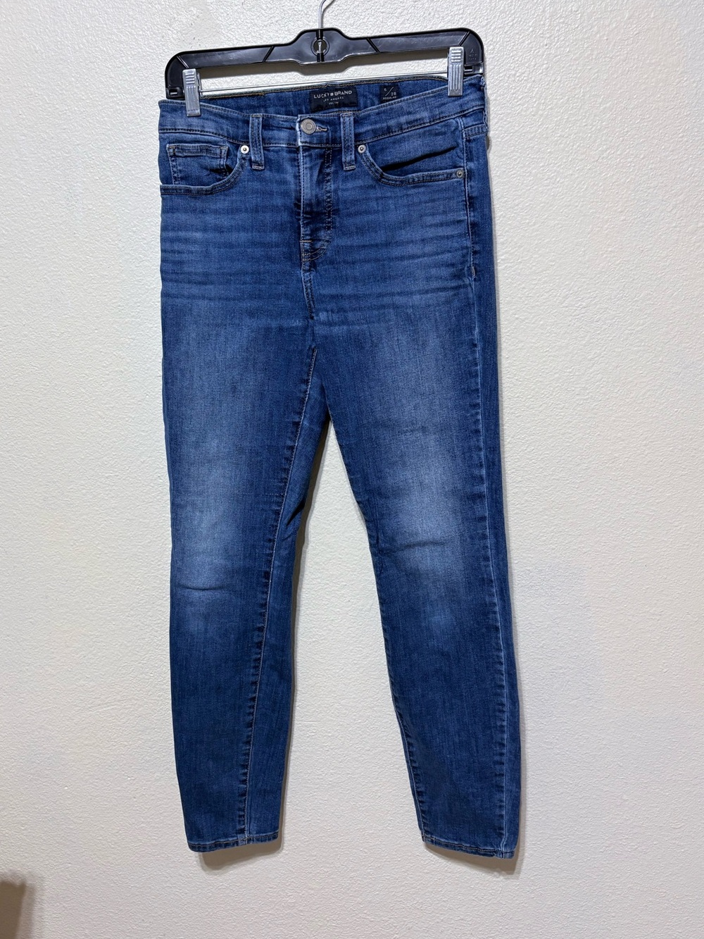 Lucky Brand Jeans Ava Size 6/28 Womens Ankle Mid-Rise Medium Wash Skinny Jean